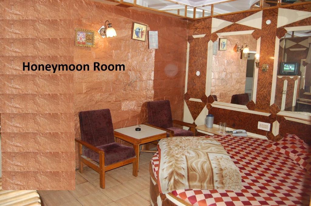 Hotel Gulmarg Regency Shimla Quarto foto
